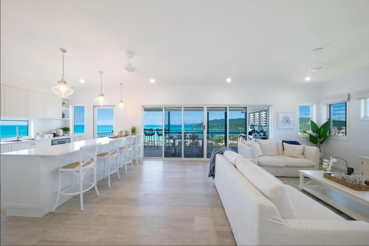 South Hamptons Beach House Airlie Beach