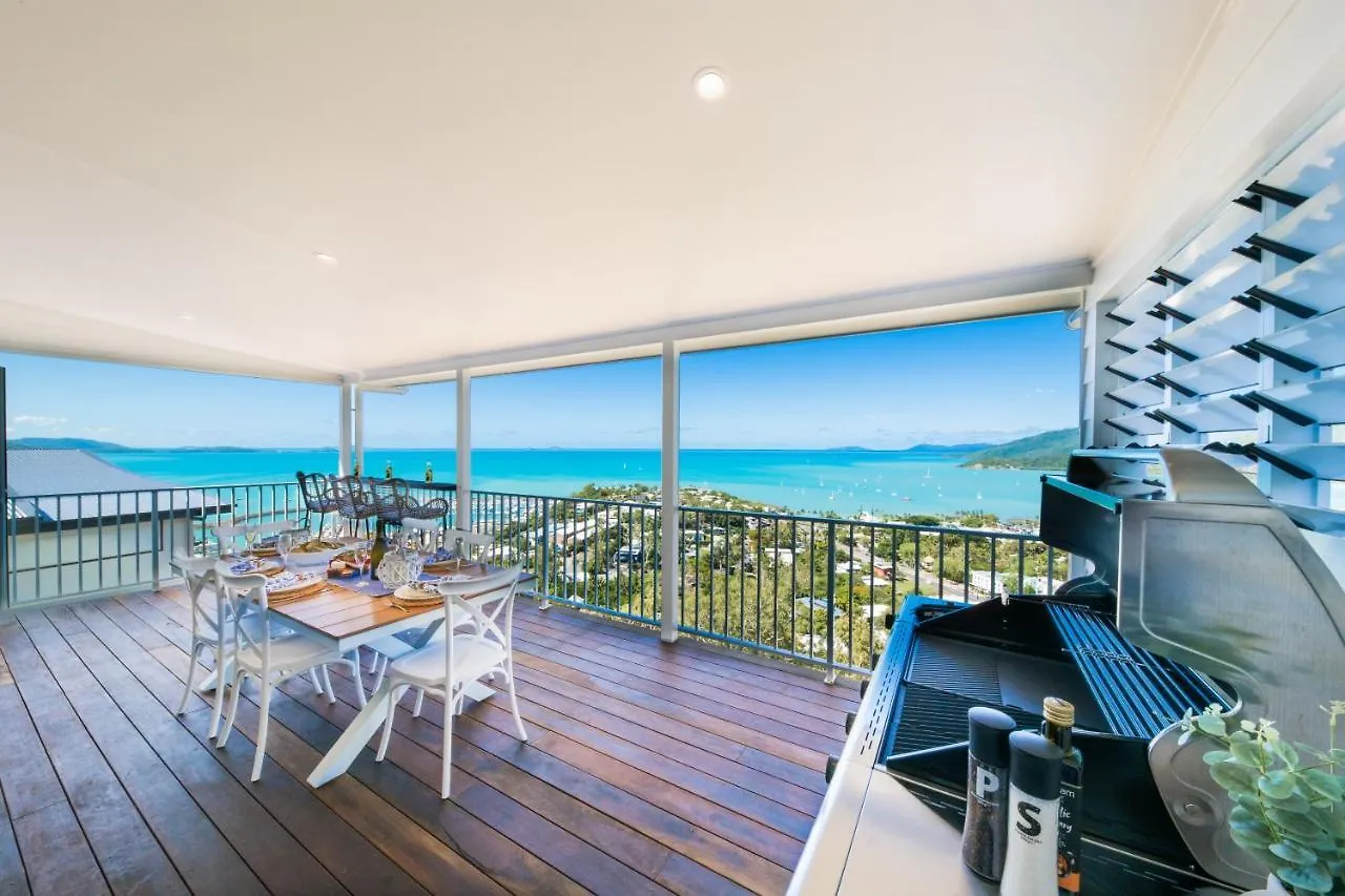 South Hamptons Beach House Airlie Beach